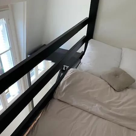 3 7e Apartment *